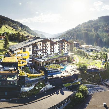 Almhof Family Und Wellness Resort Gerlos Eksteriør billede