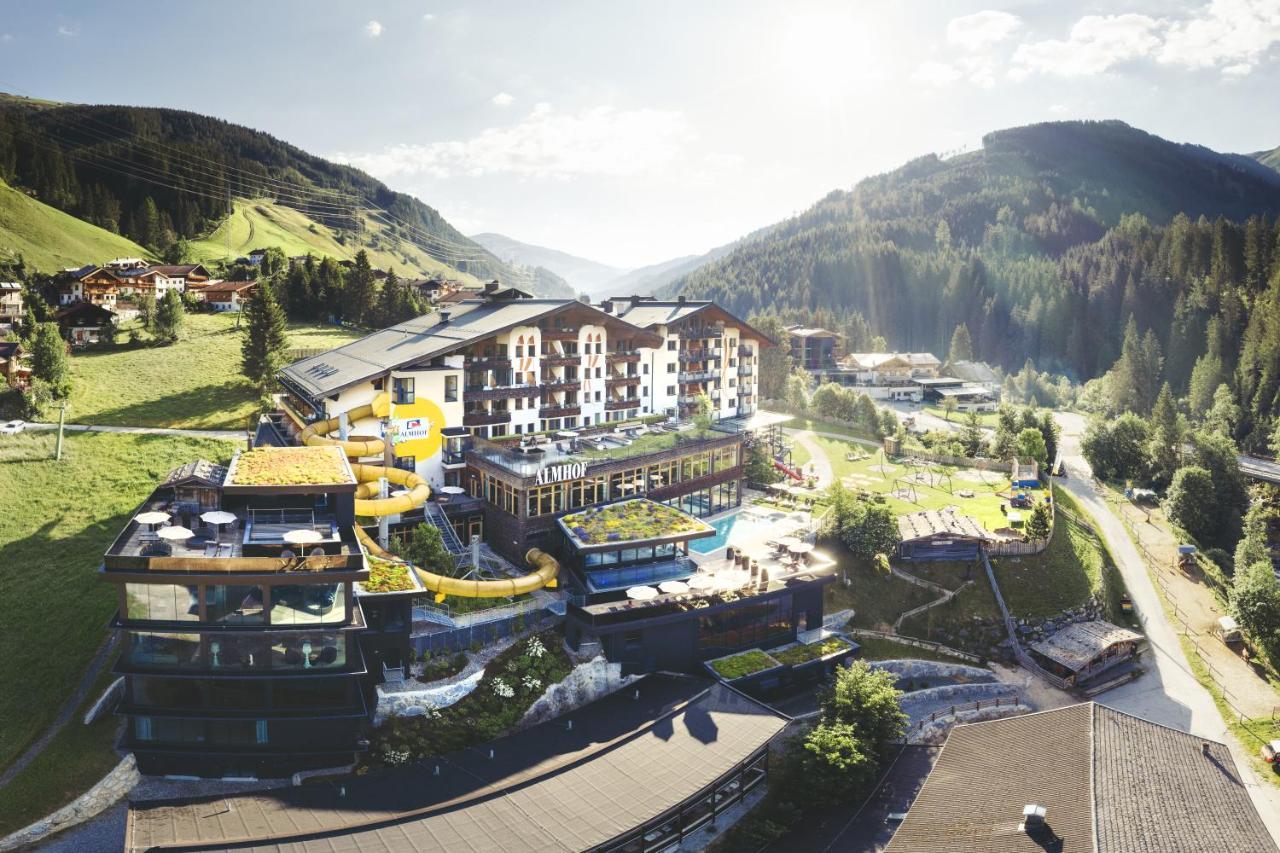 Almhof Family Und Wellness Resort Gerlos Eksteriør billede